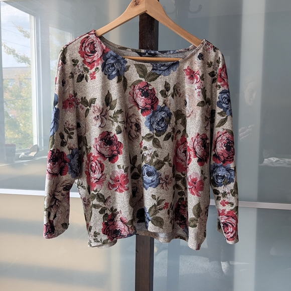 Pre-loved lightweight Jules & Leopold Floral Sweater - size XL - Picture 9 of 9